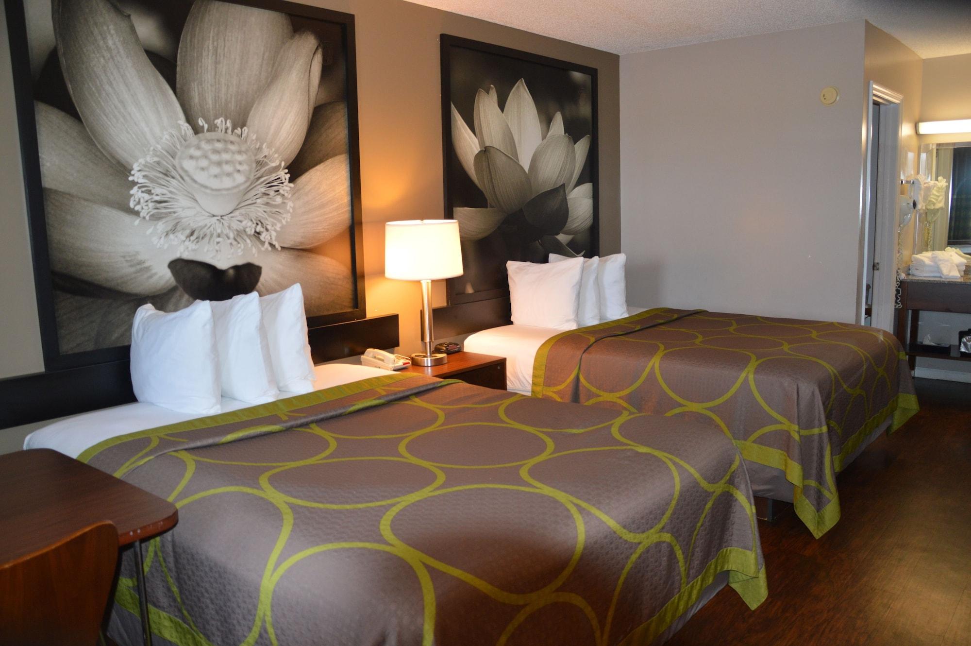 Super 8 By Wyndham Madison Hotel Luaran gambar