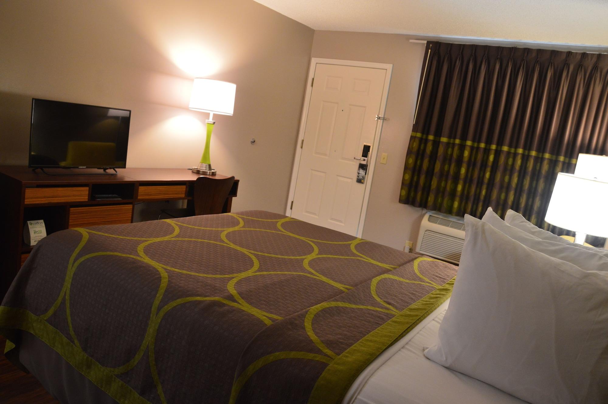 Super 8 By Wyndham Madison Hotel Luaran gambar