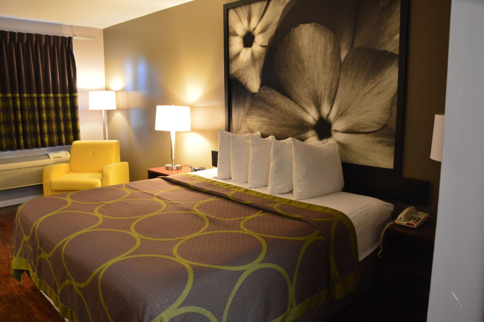 Super 8 By Wyndham Madison Hotel Luaran gambar