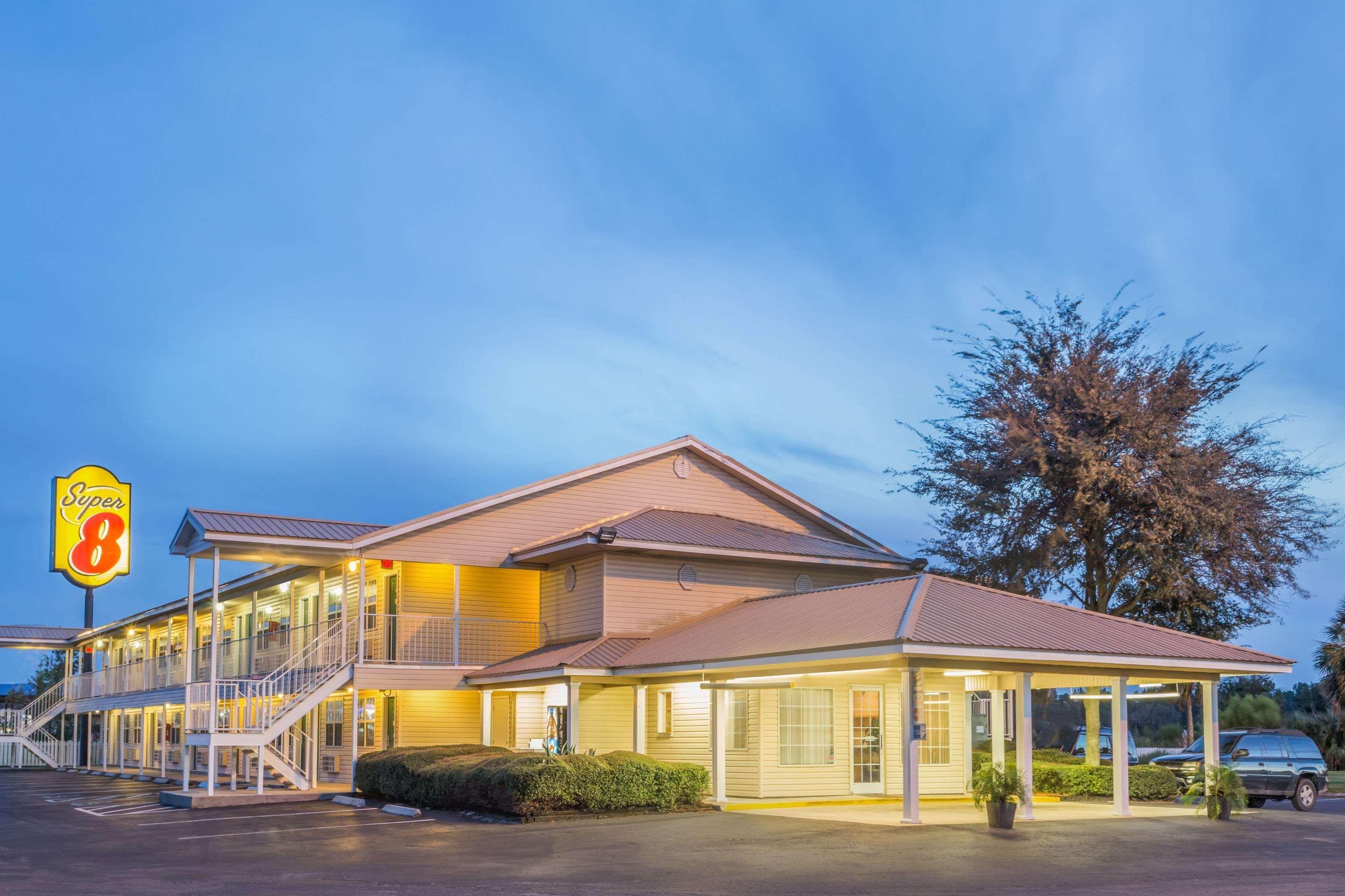 Super 8 By Wyndham Madison Hotel Luaran gambar