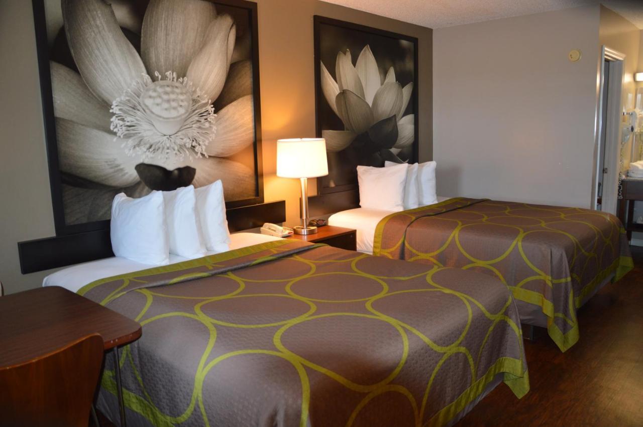 Super 8 By Wyndham Madison Hotel Luaran gambar