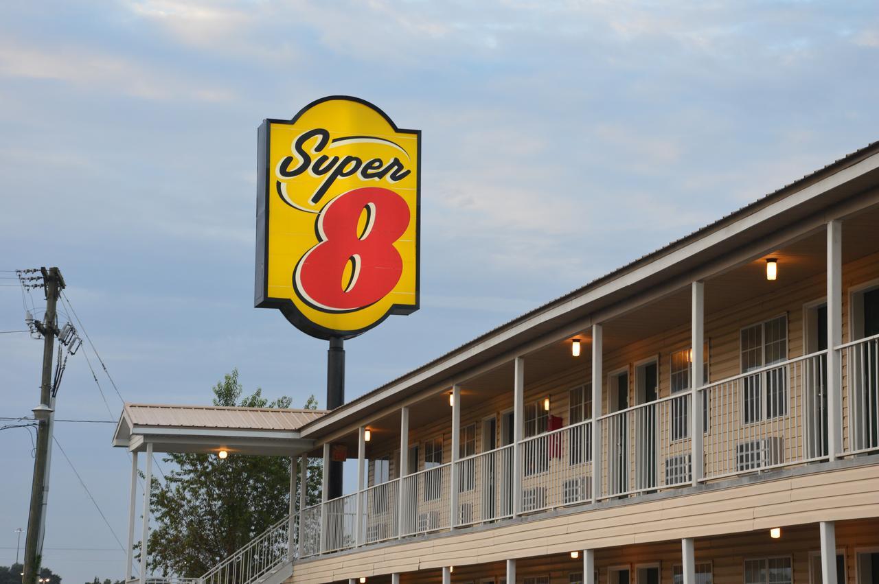 Super 8 By Wyndham Madison Hotel Luaran gambar